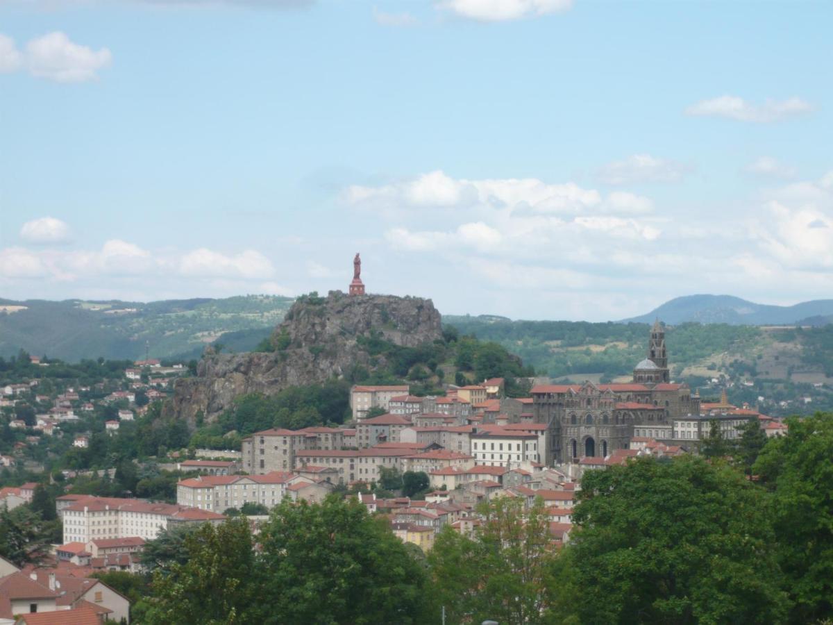 Apartamento Le Petit St Clair Le Puy-en-Velay Exterior foto